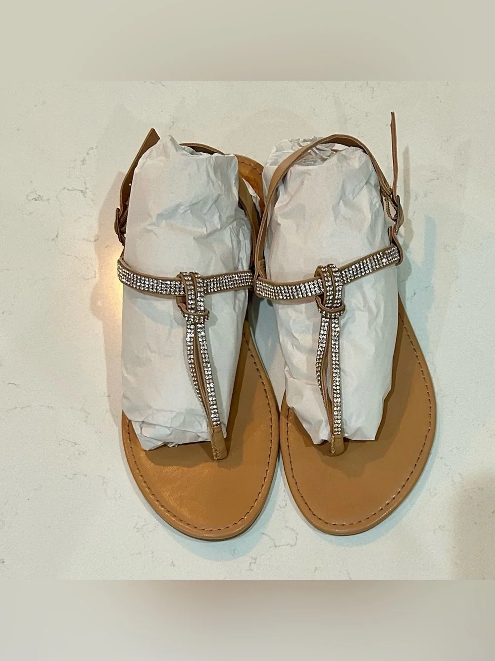 Madden Girl  Sienna tan thong sandals buckle rhinestone Size 8